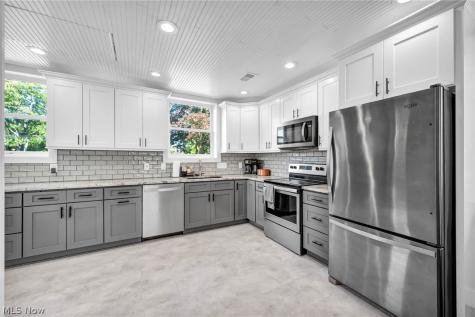 4107 Weymouth Road Medina OH 44256