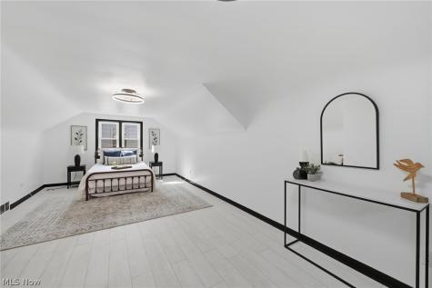 315 Greenvale Road South Euclid OH 44121