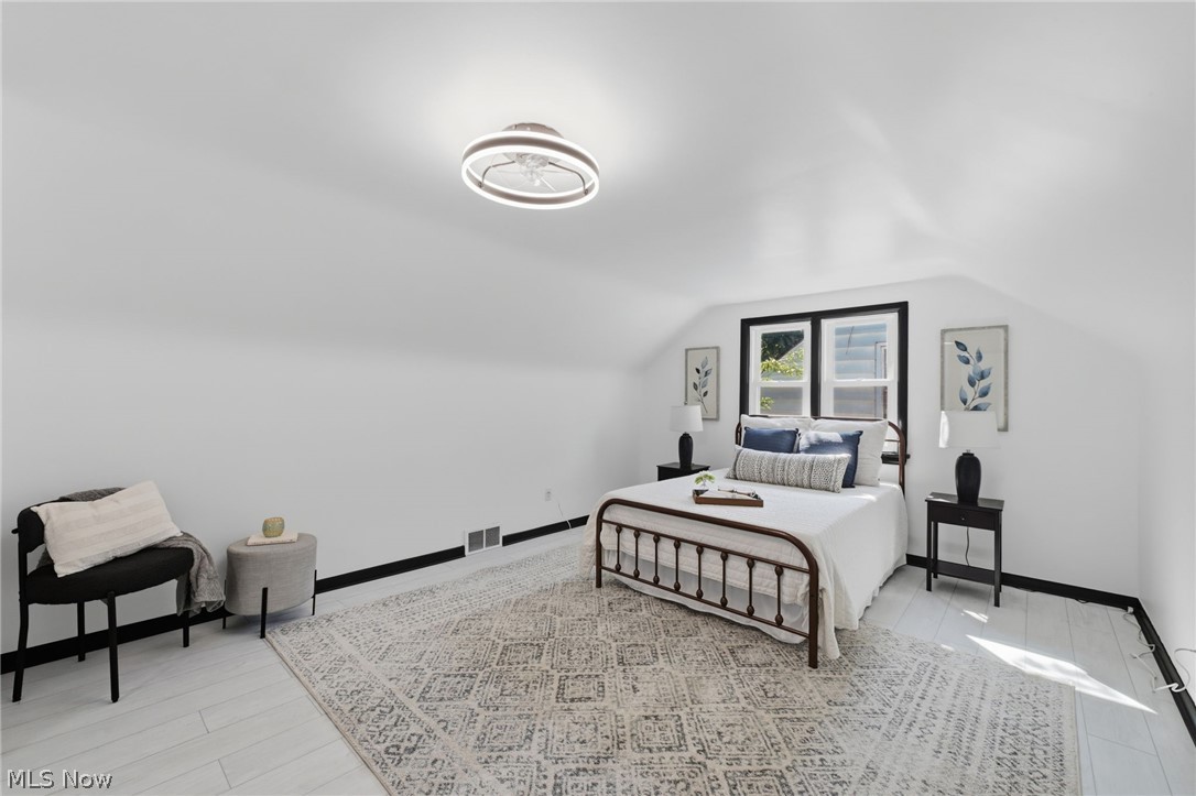 315 Greenvale Road South Euclid OH 44121