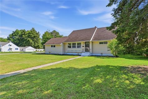 315 Greenvale Road South Euclid OH 44121