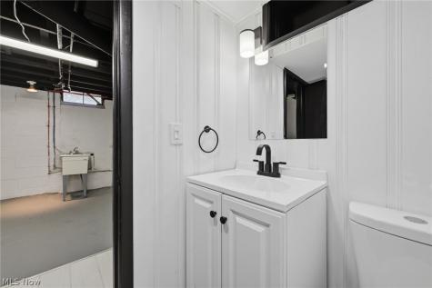 315 Greenvale Road South Euclid OH 44121
