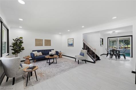 315 Greenvale Road South Euclid OH 44121