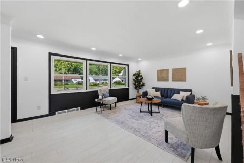 315 Greenvale Road South Euclid OH 44121