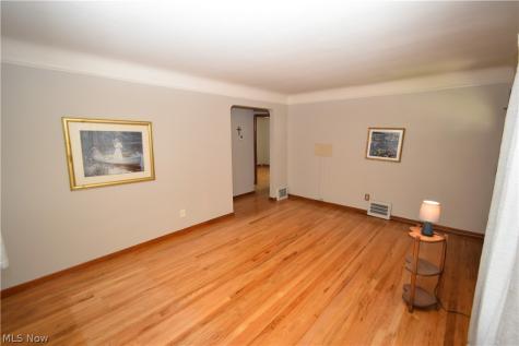 13129 Astor Avenue Cleveland OH 44135