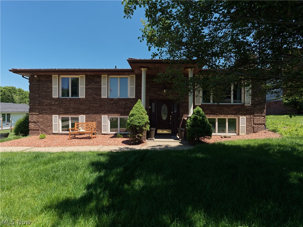 5326 Hillsboro Avenue SE Canton OH 44707