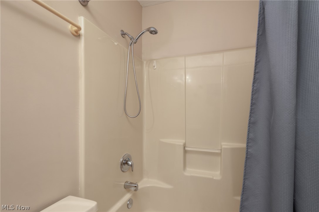 1613 Lakeview Avenue Lorain OH 44053