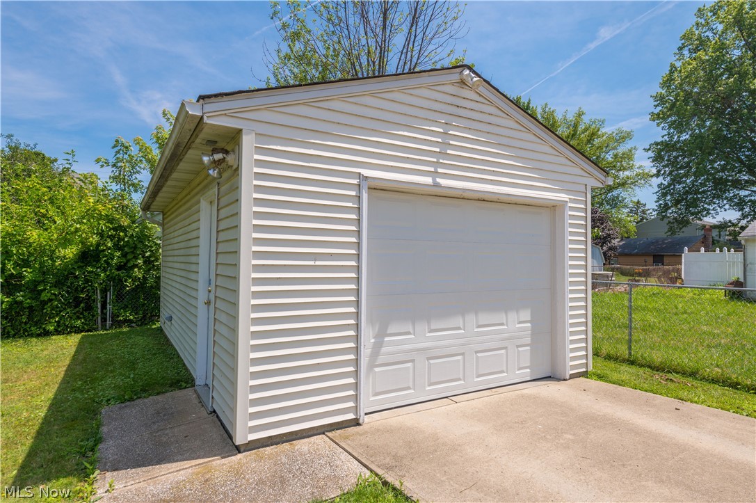 1613 Lakeview Avenue Lorain OH 44053