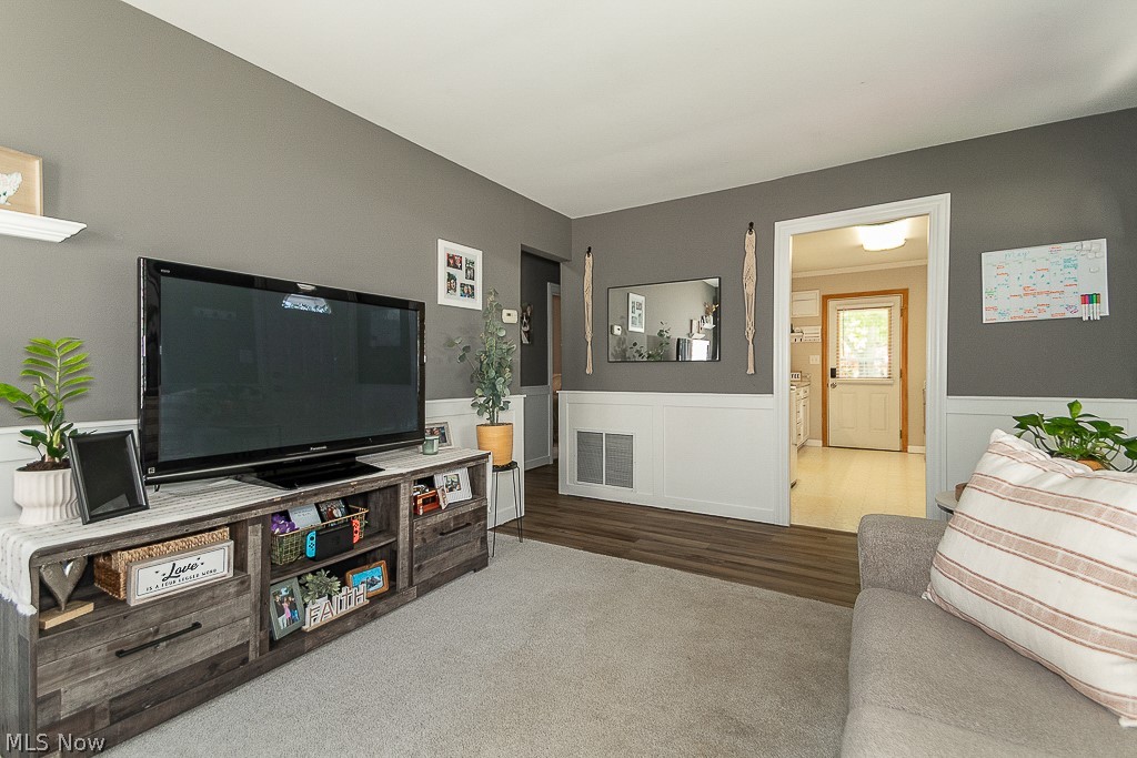 9017 Woodridge Lane Mentor OH 44060