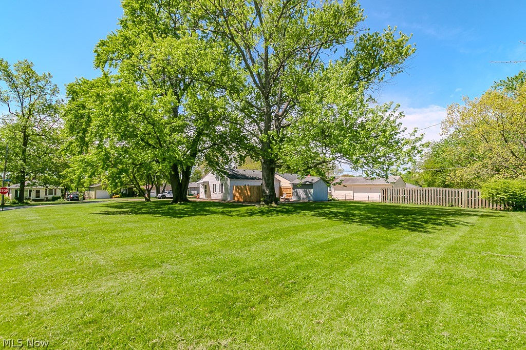 9017 Woodridge Lane Mentor OH 44060