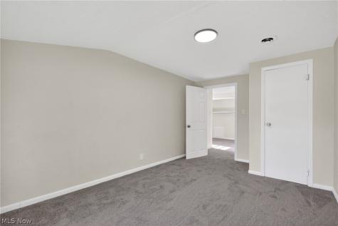 16218 Telfair Avenue Cleveland OH 44128