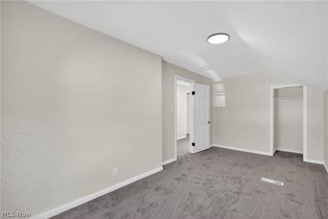 16218 Telfair Avenue Cleveland OH 44128