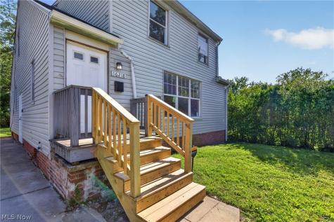 16218 Telfair Avenue Cleveland OH 44128