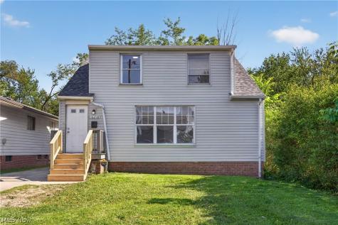 16218 Telfair Avenue Cleveland OH 44128