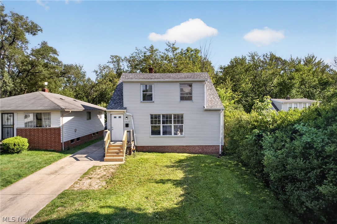16218 Telfair Avenue Cleveland OH 44128
