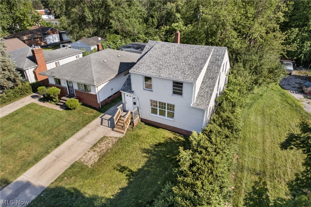 16218 Telfair Avenue Cleveland OH 44128