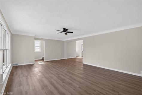 16218 Telfair Avenue Cleveland OH 44128