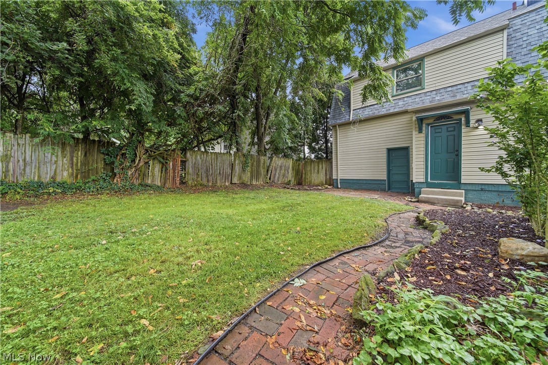 1626 Huguelet Street Akron OH 44305
