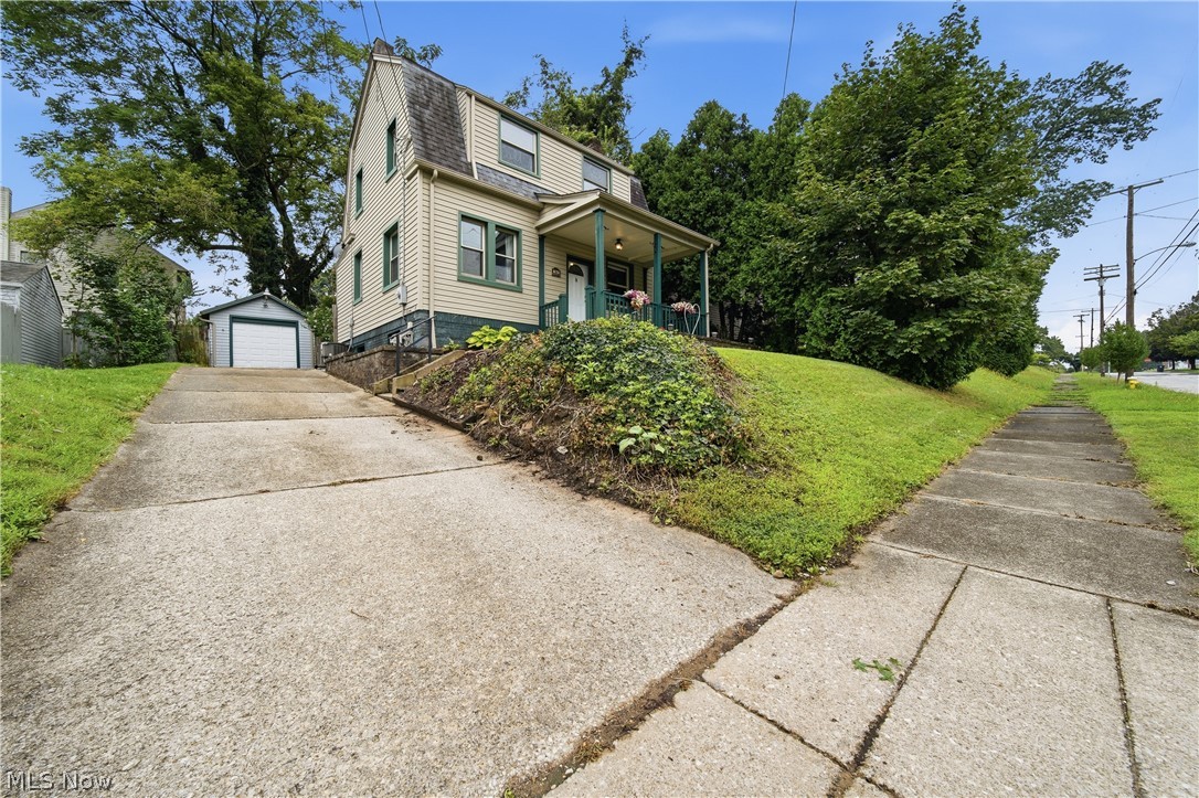 1626 Huguelet Street Akron OH 44305