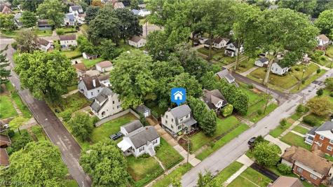 1626 Huguelet Street Akron OH 44305