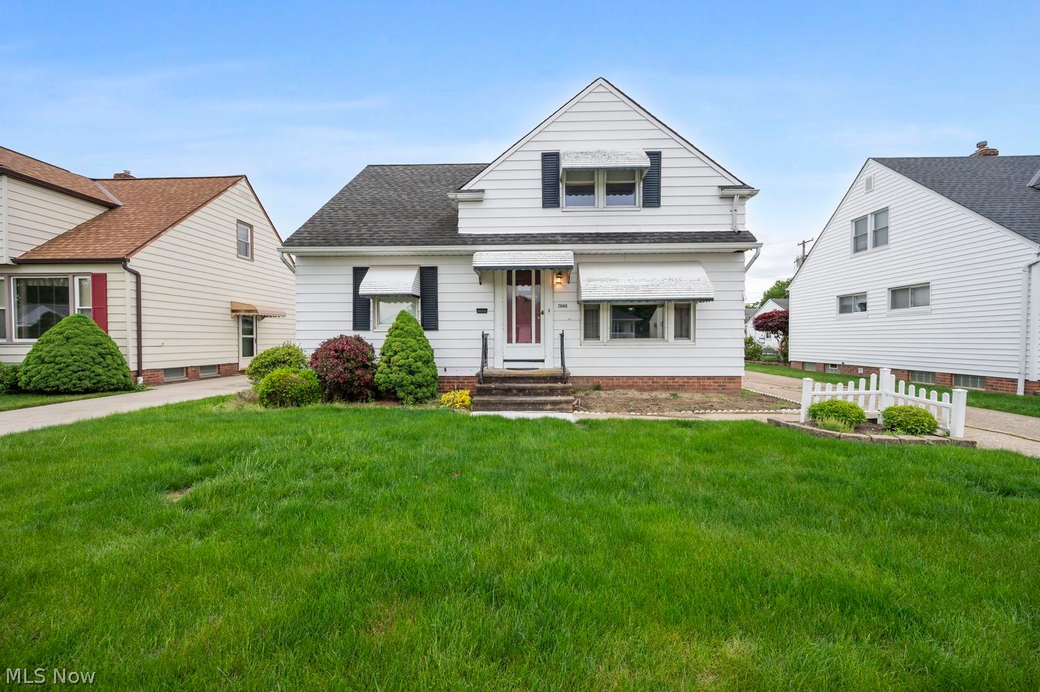 29468 Woodway Drive Wickliffe OH 44092
