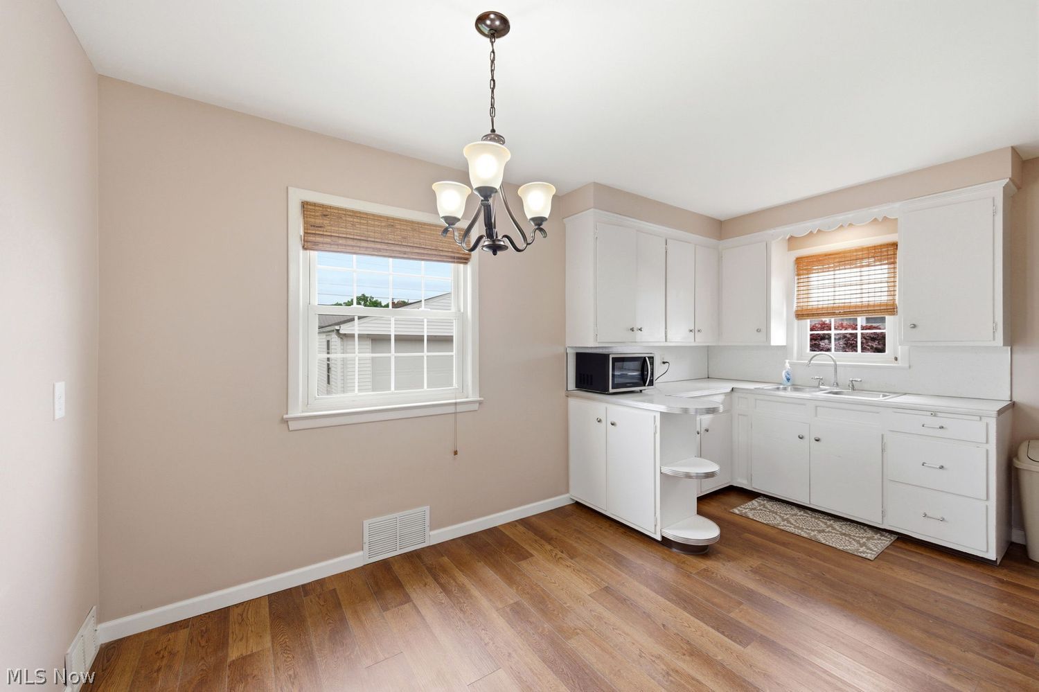 29468 Woodway Drive Wickliffe OH 44092