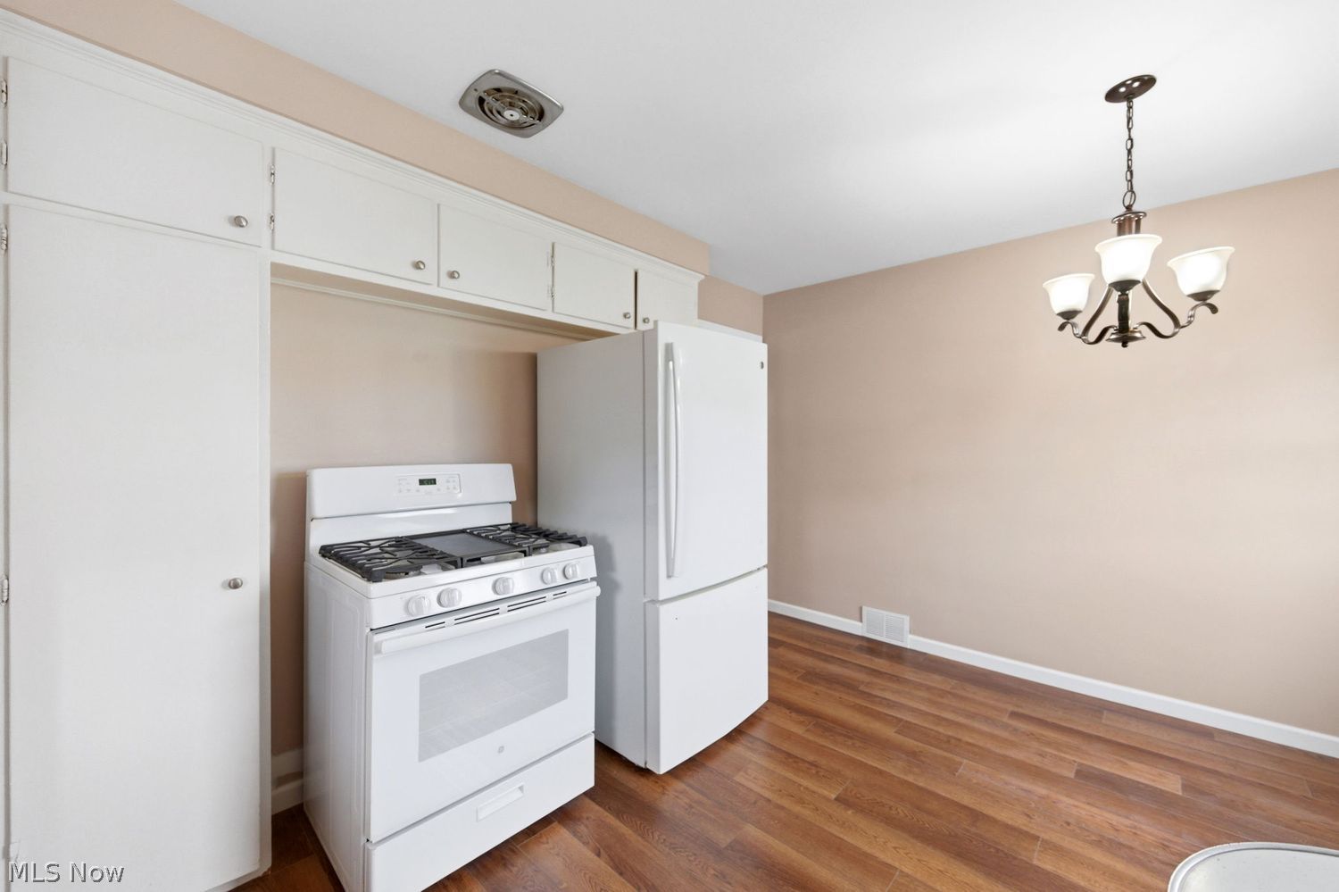 29468 Woodway Drive Wickliffe OH 44092
