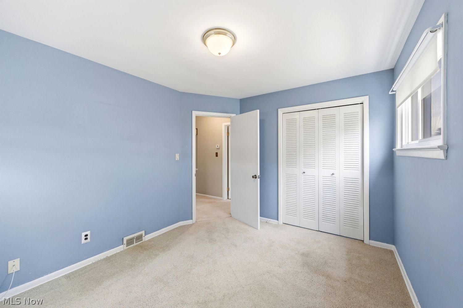 29468 Woodway Drive Wickliffe OH 44092