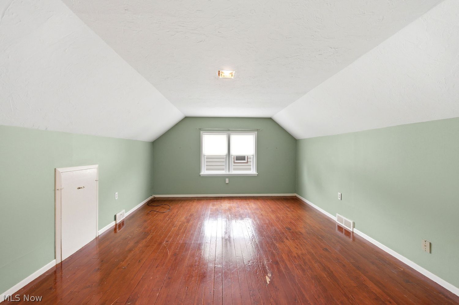 29468 Woodway Drive Wickliffe OH 44092