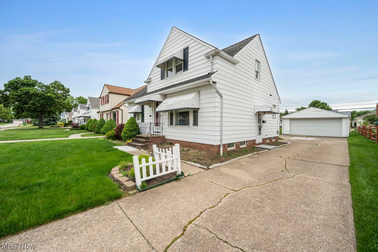 29468 Woodway Drive Wickliffe OH 44092