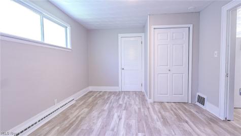2127 Margaret Street Steubenville OH 43952