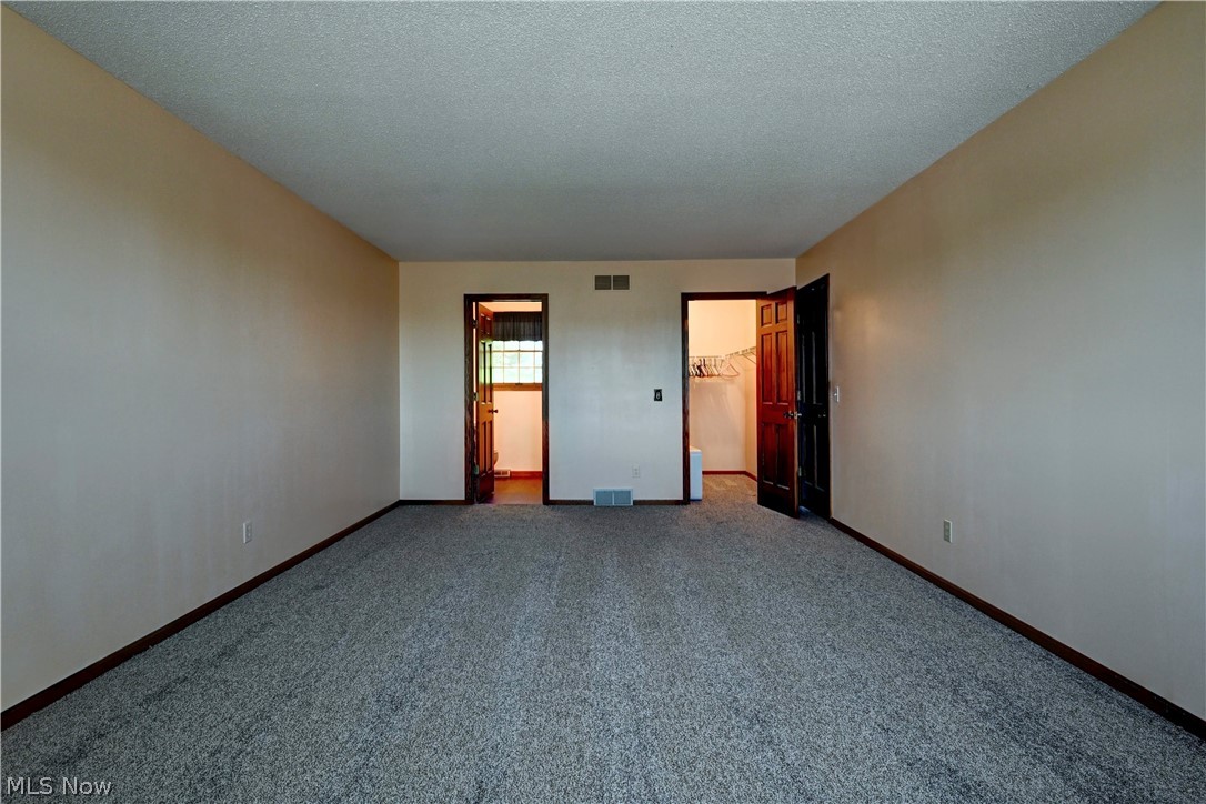 883 Basel Street Sugarcreek OH 44681
