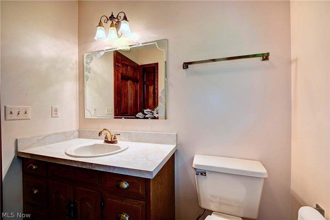 883 Basel Street Sugarcreek OH 44681