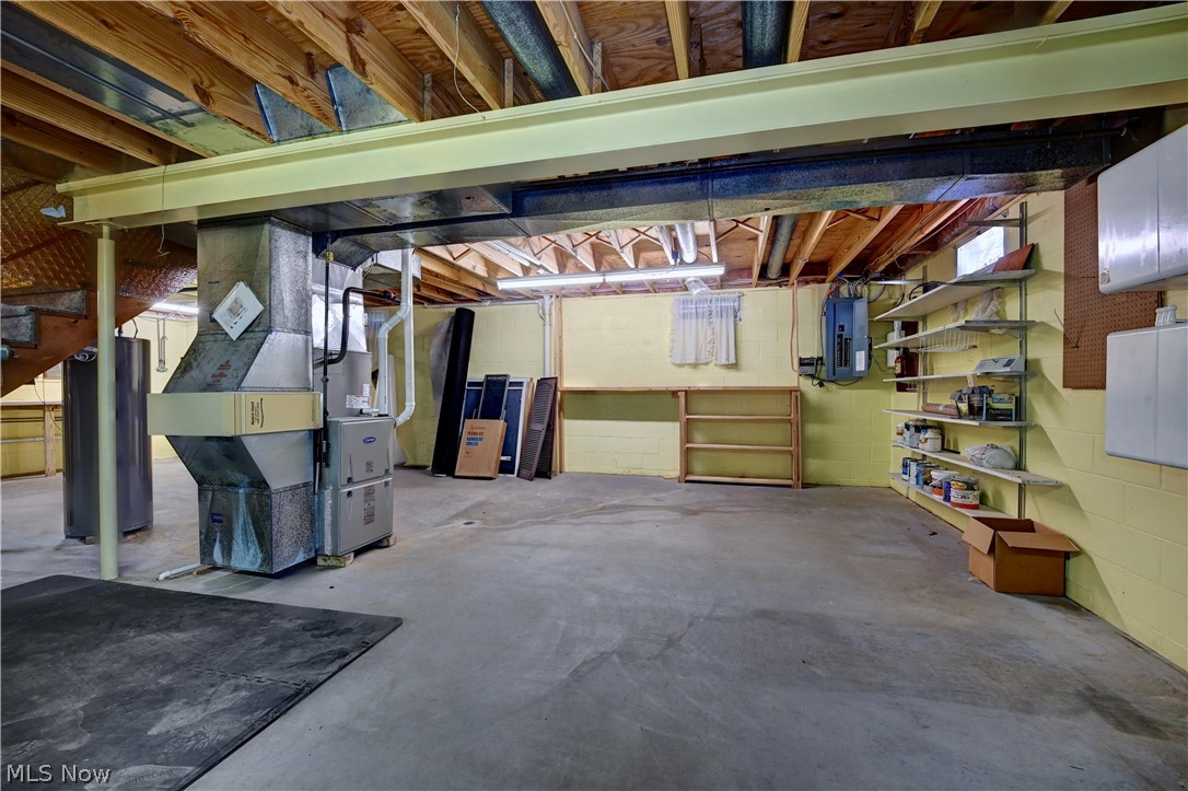 883 Basel Street Sugarcreek OH 44681