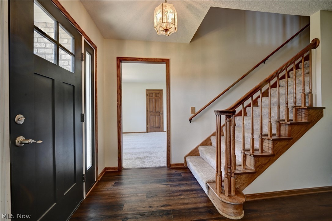 883 Basel Street Sugarcreek OH 44681