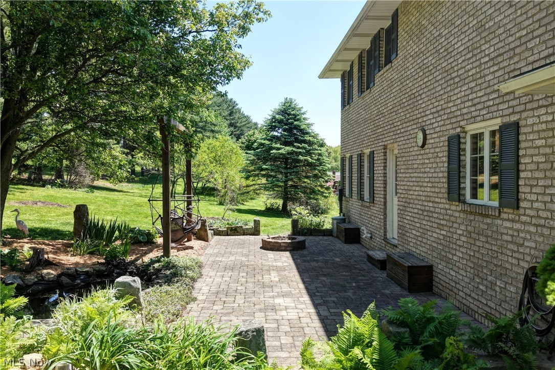 883 Basel Street Sugarcreek OH 44681