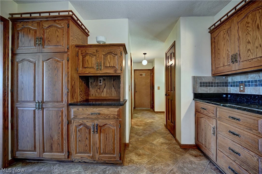 883 Basel Street Sugarcreek OH 44681