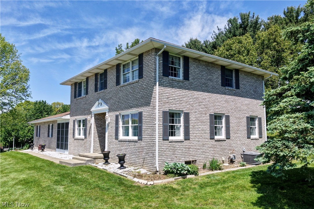 883 Basel Street Sugarcreek OH 44681