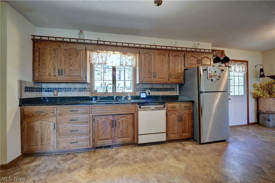 883 Basel Street Sugarcreek OH 44681