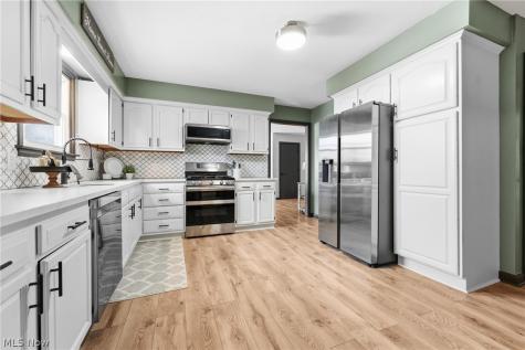422 N Crown Hill Road Orrville OH 44667