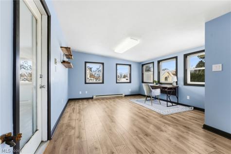 422 N Crown Hill Road Orrville OH 44667
