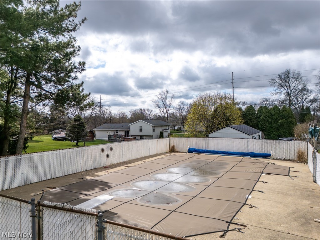 422 N Crown Hill Road Orrville OH 44667