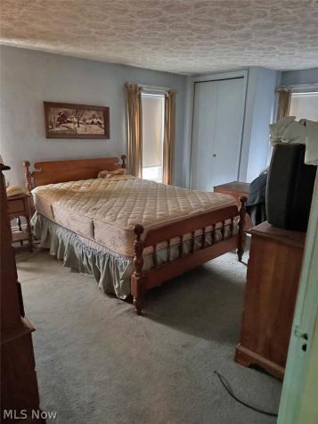 264 5th Street NE Barberton OH 44203