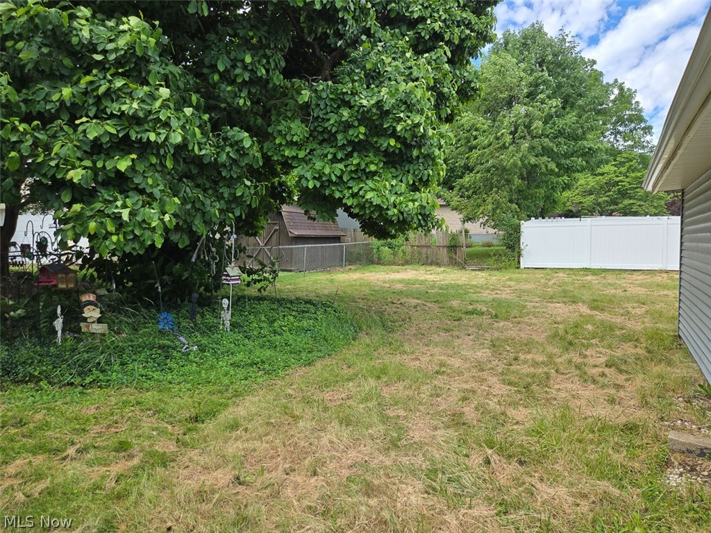 264 5th Street NE Barberton OH 44203