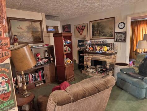 264 5th Street NE Barberton OH 44203