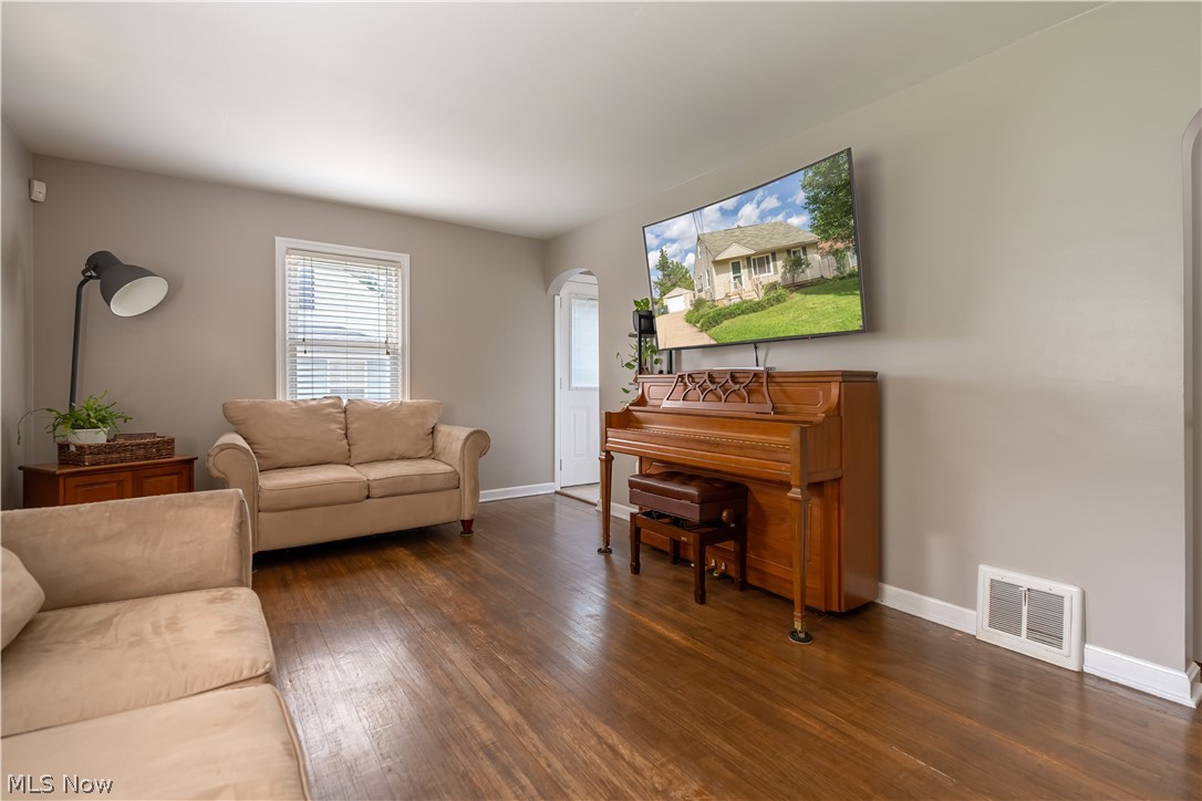 2909 33rd Street NE Canton OH 44705