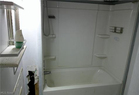 856 Cherry Road NW Massillon OH 44647