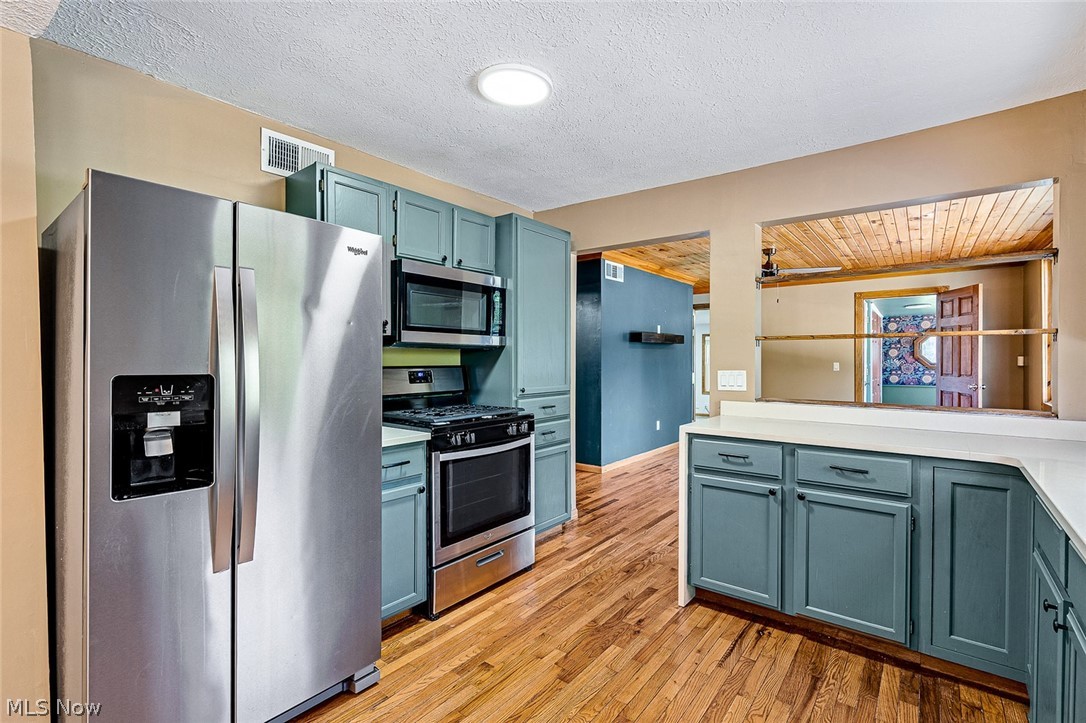 259 NE River Road Lake Milton OH 44429
