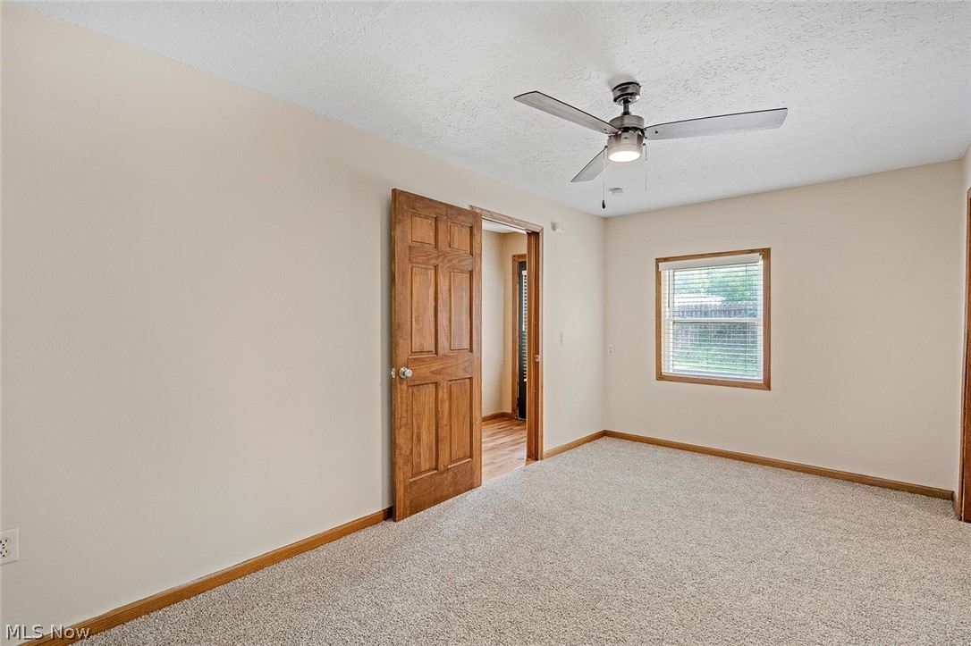 259 NE River Road Lake Milton OH 44429