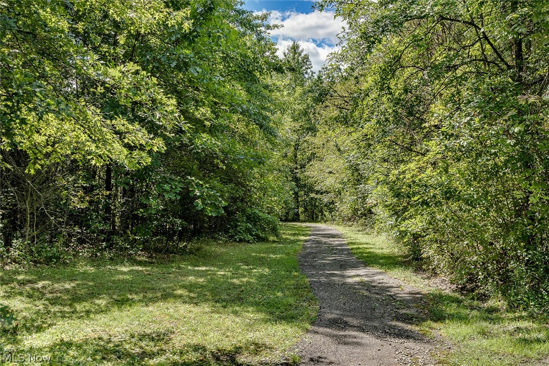 259 NE River Road Lake Milton OH 44429
