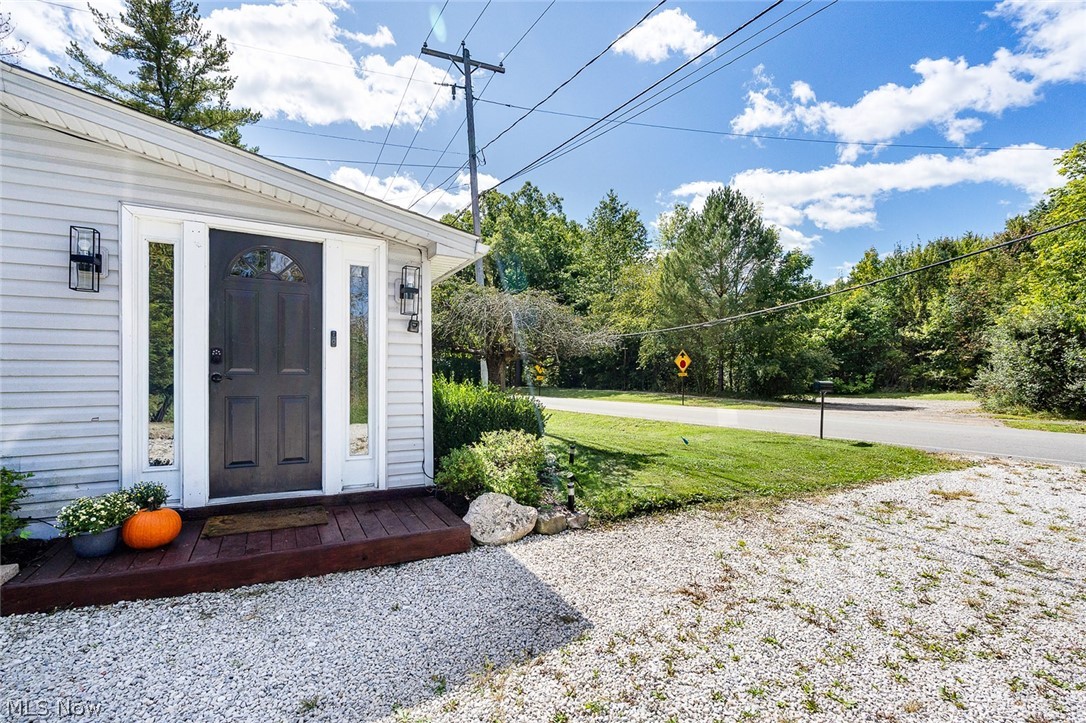 259 NE River Road Lake Milton OH 44429